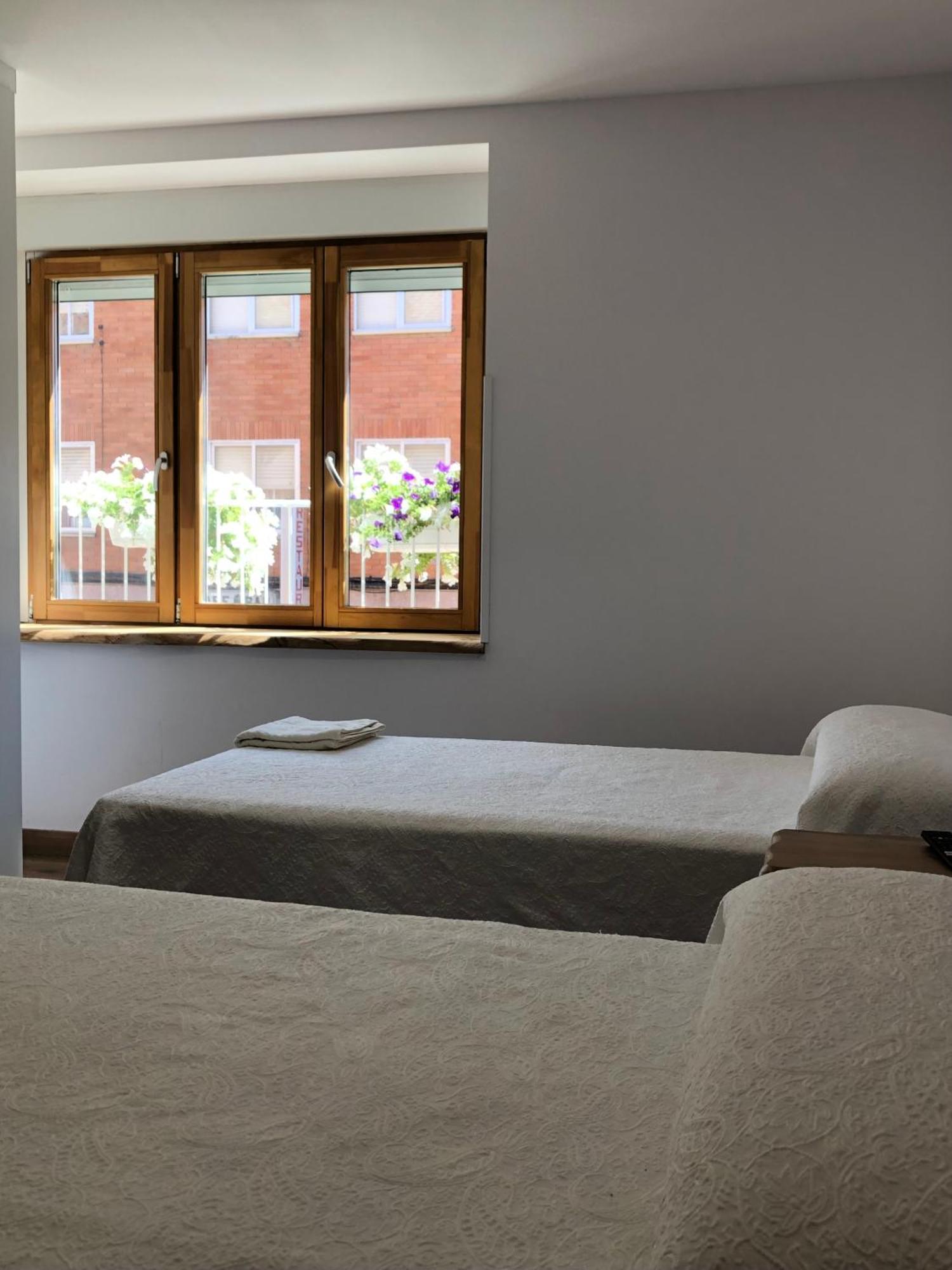Hostal San Juan Sahagún Habitación foto